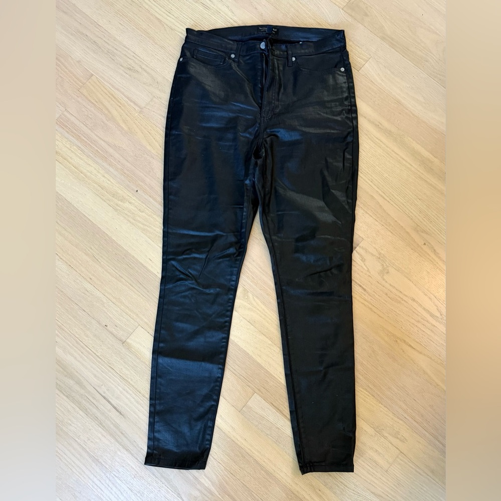 Banana Republic Curvy High-Rise Skinny Jeans - Black with a sheen.  Size 12 Tall